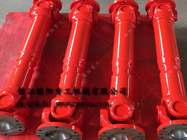 新式整體叉頭式萬向聯(lián)軸器是冶金、軋鋼等機(jī)械設(shè)備的優(yōu)選傳動件-萬向聯(lián)軸器